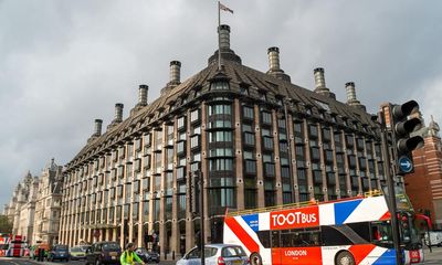 Portcullis House needs overhaul to ‘prevent glass falling on to people’