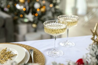 The Only Glass Good Hosts Use For Holiday Parties - You Might Have It But Are You Using It Right?