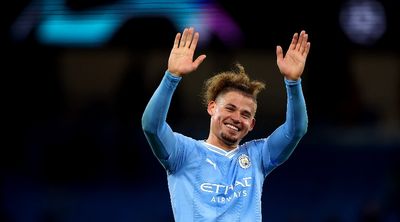 Kalvin Phillips linked with sensational summer move to Manchester City's close rivals