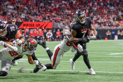 WATCH: Falcons RB Bijan Robinson finds the end zone