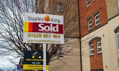 Average asking price for home in UK drops by £7,000 in December