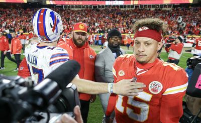 Mics caught what a fiery Patrick Mahomes said to Josh Allen about offsides call in their postgame talk