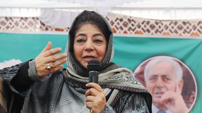 Mehbooba Mufti claims she has been put under house arrest, L-G refutes