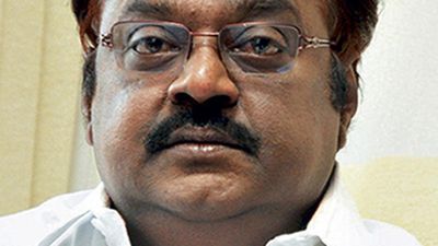 DMDK leader Vijayakant discharged from hospital