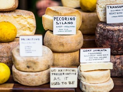 The art of shopping for supremely good Christmas cheese