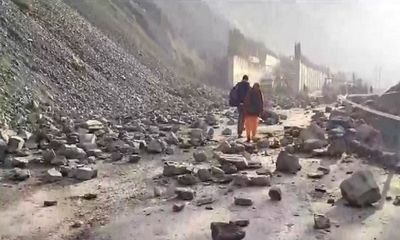 Traffic halted on Jammu-Srinagar highway due to shooting stones in Ramban