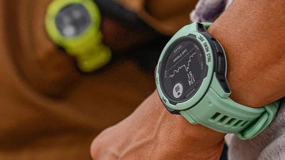 Your Garmin watch just got a massive update that fixes a dozen bugs