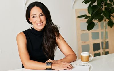 The uncomplicated 'hack' Joanna Gaines uses to conceal unsightly parts of her walls (it takes seconds)