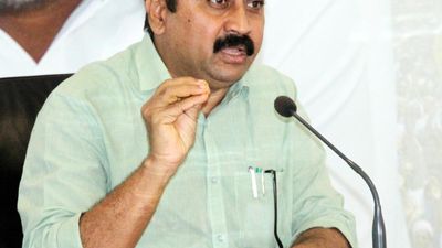 Followers of Alla Ramakrishna Reddy resign from YSRCP in Mangalagiri