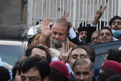 Court overturns conviction of former Pakistani premier Nawaz Sharif ahead of parliamentary election