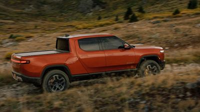 Rivian’s Updated Power Tonneau Cover Starts Reaching R1T Owners