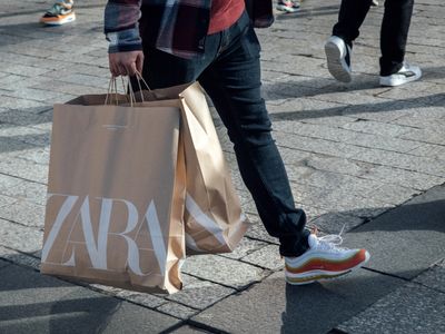 Zara pulls ad campaign that critics said resembled Gaza destruction