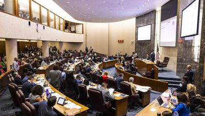 After backlash, Chicago City Council drops restrictive new rules to public seating at its meetings