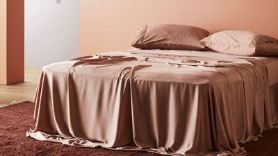 What is sateen? The silky smooth weave that's ideal for sensitive sleepers