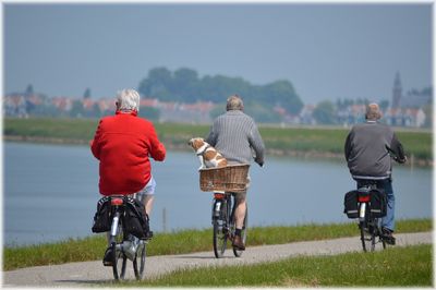 Siblings Of Dementia Patients May Face Risk Of Shortened Lifespan, Even If They Are Not Diagnosed