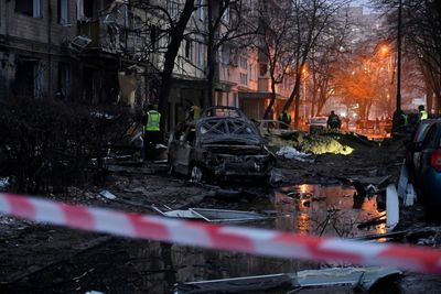 Strikes On Kyiv Injure Dozens As Ukraine Pleads For Aid