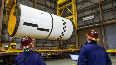NASA building giant Artemis 2 moon rocket ahead of 2024 launch