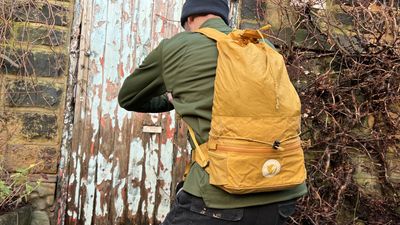 Specialized/Fjällräven Expandable Hip Pack review – hipster hip pack that’s also a backpack