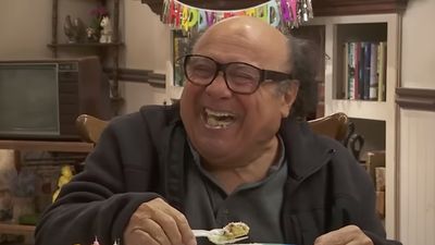 32 Crazy Moments With Danny DeVito's Frank Reynolds On It's Always Sunny In Philadelphia