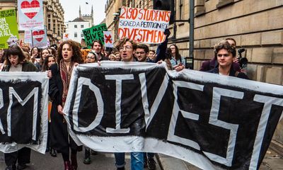 More UK universities cutting ties with fossil fuel industry