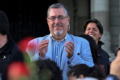 Costa Rica's Rodrigo Chaves Extends Support To Guatemala's President-Elect Bernardo Arévalo