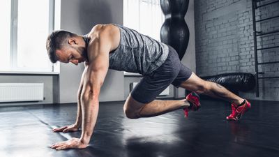 Sculpt your abs in three minutes with these three bodyweight exercises