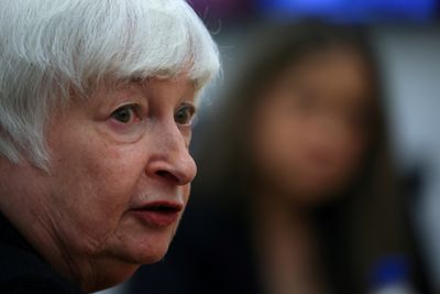 Yellen Foresees Steady Decline of US Inflation