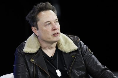 Elon Musk's SpaceX notches $180 billion valuation