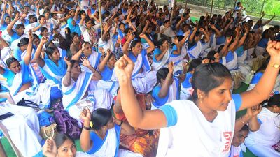 ASHA workers stage protest for hike in salary, pension