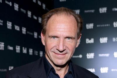 Ralph Fiennes reveals he gets stage fright... when he’s off stage