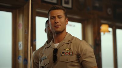 No Big Deal, Just Glen Powell Casually Dropping He's Pals With Tom Cruise Now Amidst Questions About Top Gun 3