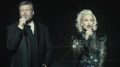 Blake Shelton And Gwen Stefani Have A Cool Christmas Tradition, And I Want To Try It