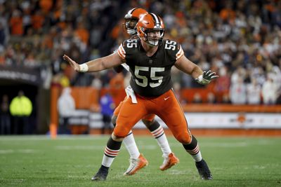 Browns C Ethan Pocic continues to live up to contract extension