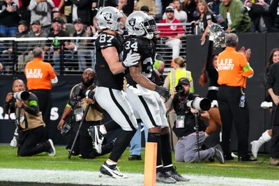 Raiders score franchise record 63 points, blowout Chargers