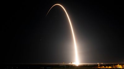 SpaceX to launch 1st batch of 'direct to cell' Starlink satellites early Dec. 16