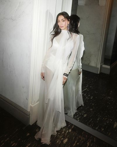 Nicole Scherzinger: Radiating Grace and Timeless Beauty in White Dress