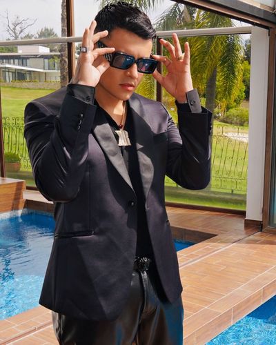 Kevin Roldan Shares Sun-Soaked Photoshoot With Ladies in Bikinis