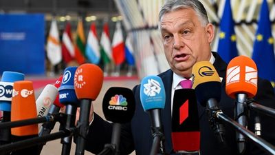 Support for Ukraine at EU summit 'a victory', Hungary blocks funding