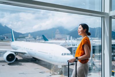 Don’t leave home without it: 9 credit cards that offer comprehensive travel insurance