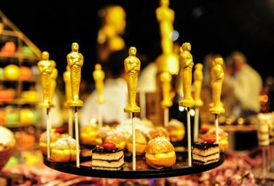 The Academy Awards serves food shaped like Oscars. The Golden Globes need to step up to the plate