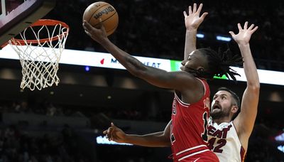 Third-year Bulls guard Ayo Dosunmu is all about releasing the ‘hound’