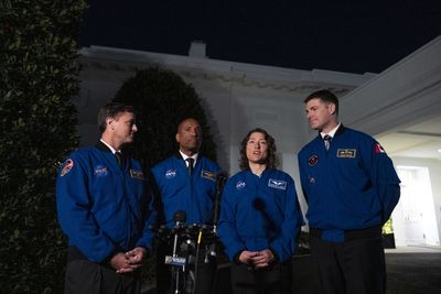 Biden Meets Artemis II Crew, Showcases Apollo-Era Moon Rock
