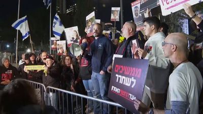 Protests in Tel Aviv after IDF troops accidentally shoot dead three hostages in Gaza