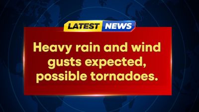 Strong Winds and Rain Threaten East Coast, Power Outages Expected