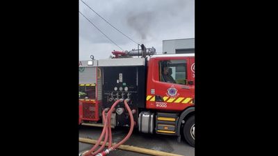 Toxic smoke fire truck put crews at risk: union