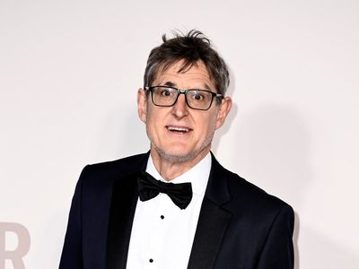 Louis Theroux flooded with support after he shaved off eyebrows