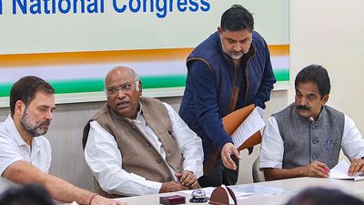 Parliament security breach | Congress accuses BJP of politicising incident