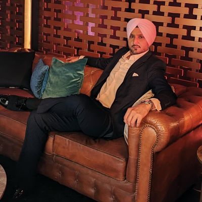 Harbhajan Singh: Merging Tradition and Modernity with Timeless Elegance