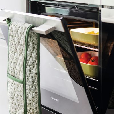 How much does it cost to get an oven cleaned professionally? And is it worth it?