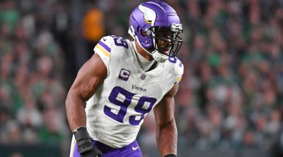 Vikings’ Danielle Hunter Earns $1 Million Incentive Bonus on Bizarre Play